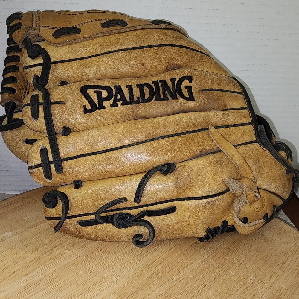 Huge 12" Spalding Diamond Alite Baseball Glove